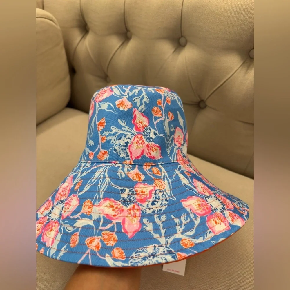 NWT Lilly Pulitzer Reversible GWP UPF 50+ sun hat